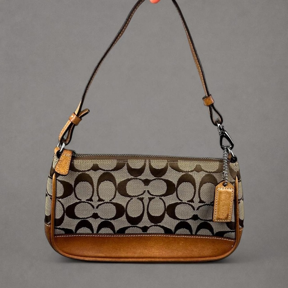 Vintage Coach Signature C monogram shoulder bag